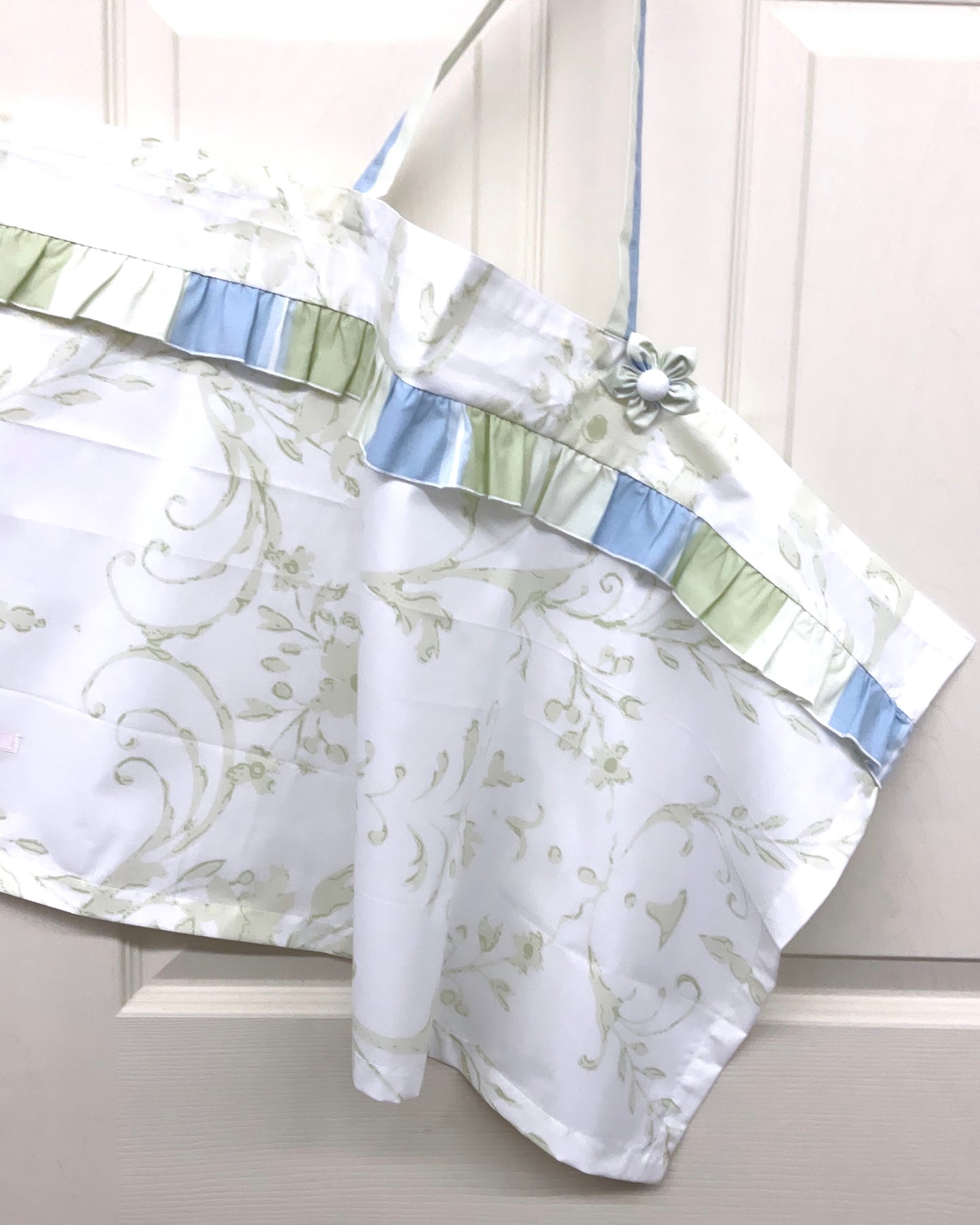 Feeding Cover:Ruffle # 3