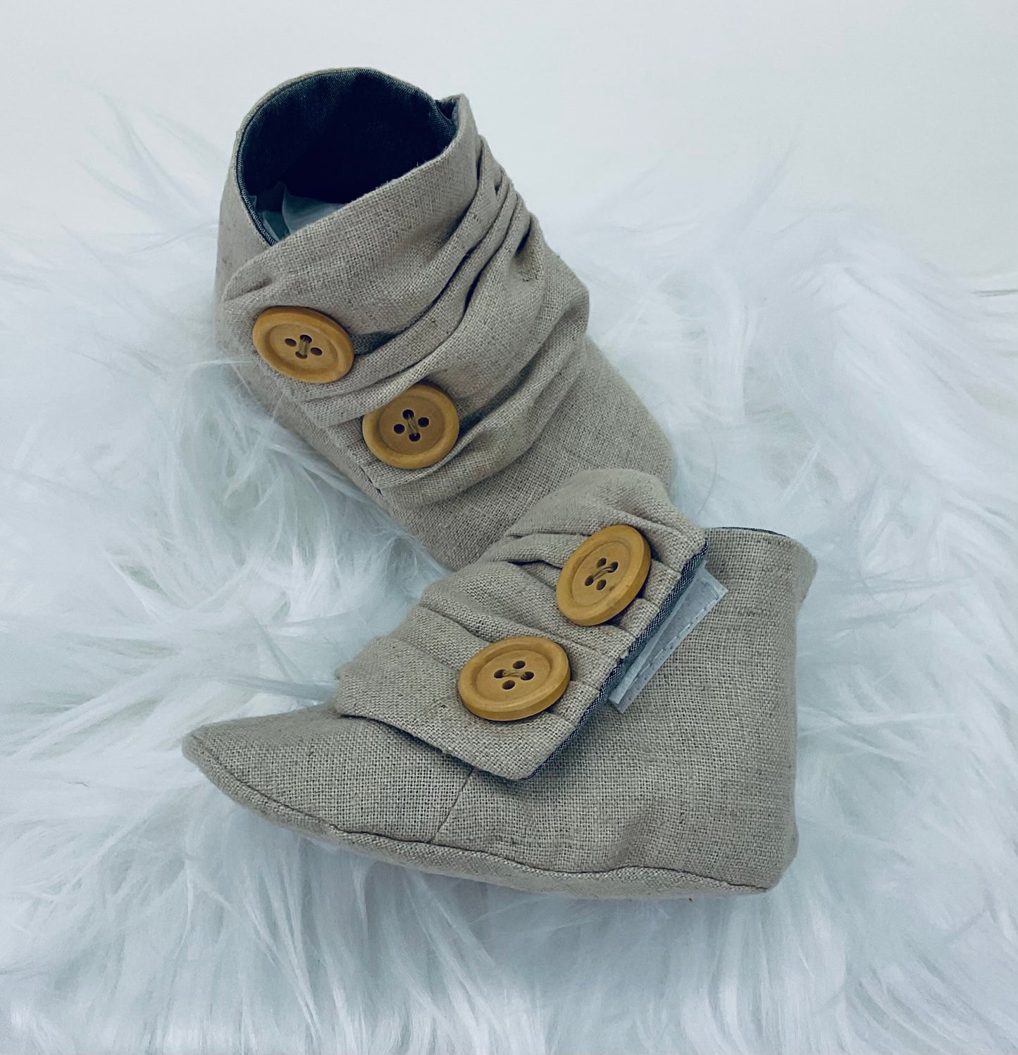 Rubí Carmelita booties style