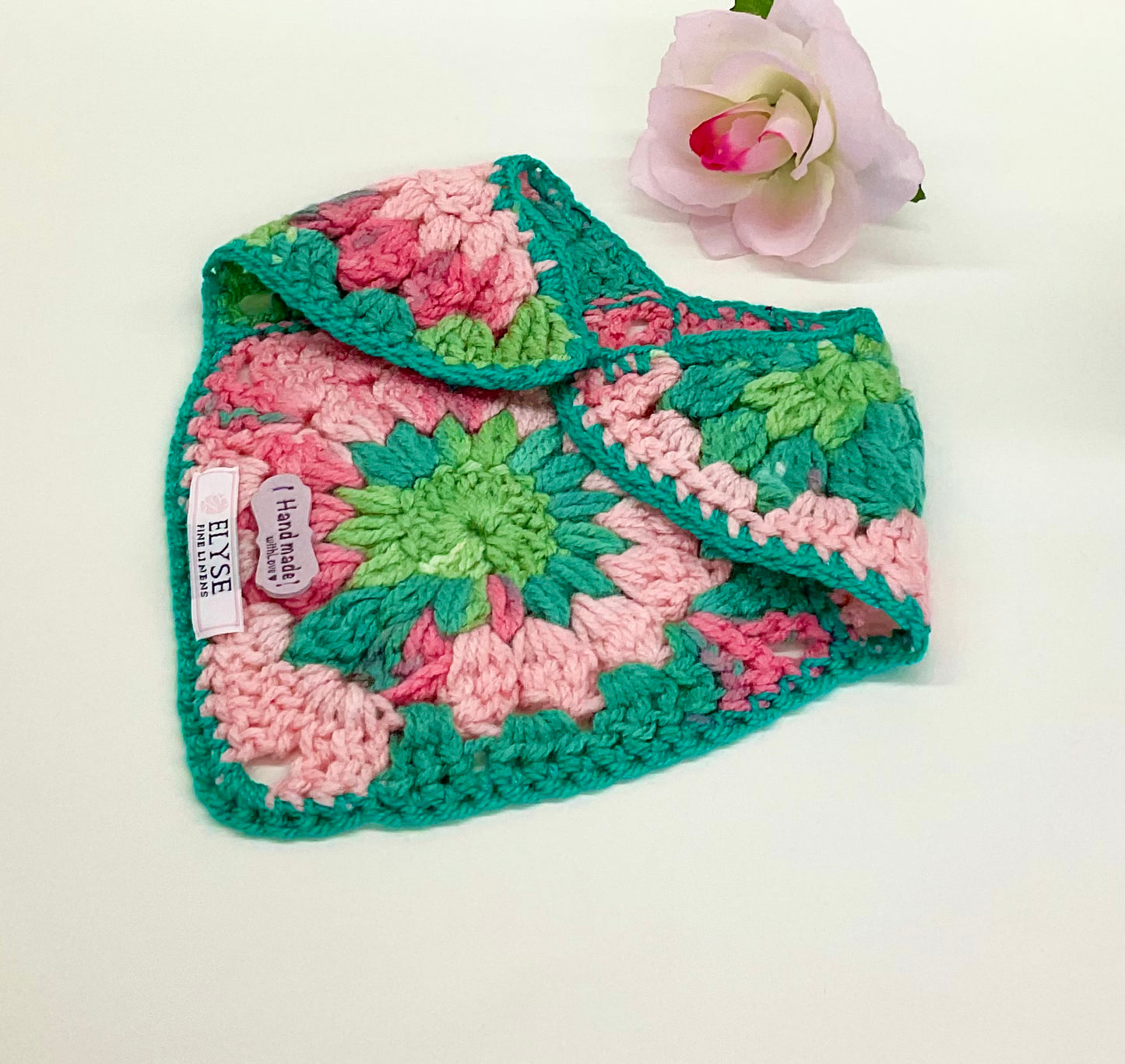 Baby Bibs:Crochet Baby Neck #01