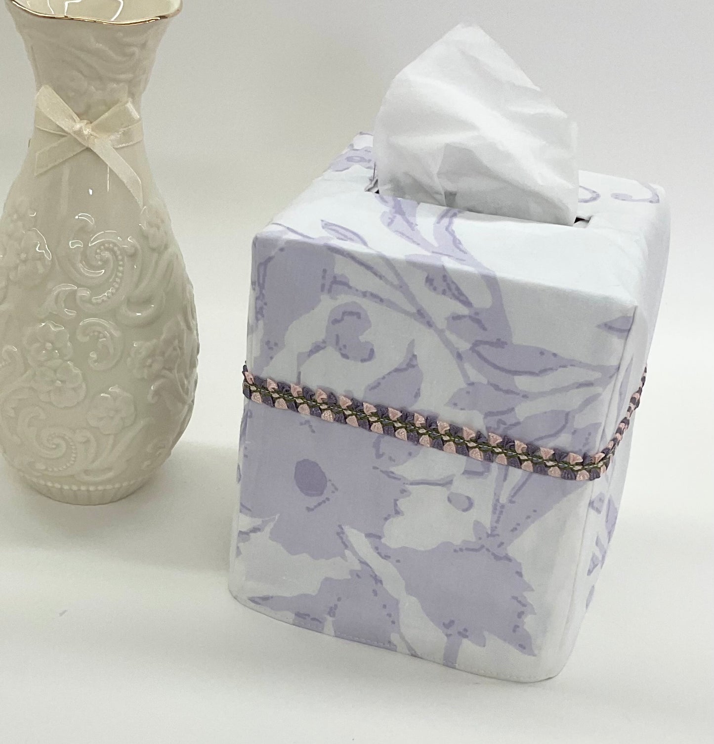 Tissue Box Cover:Luvy Lavender