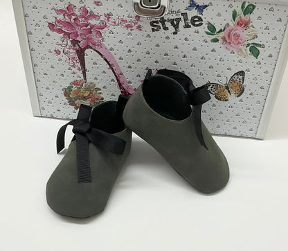 Baby Shoes:Scarlett’s Suede Booties #386