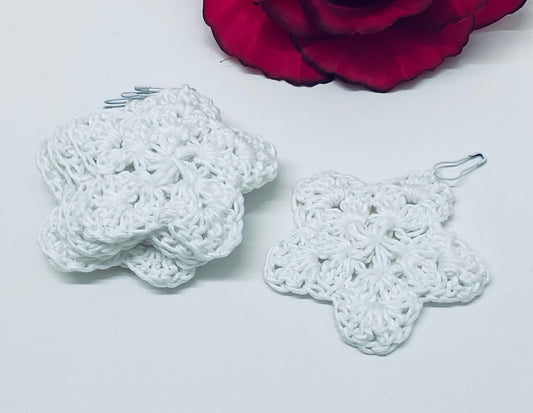 Ornaments Crochet :Glow In The Dark Star By Yarivi M. Textiles