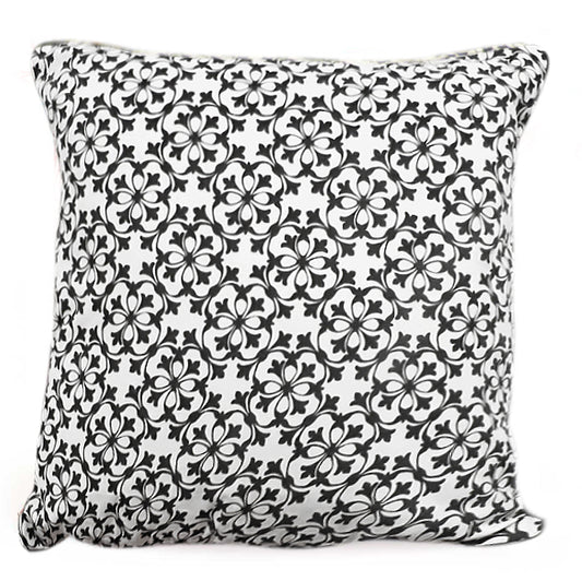 clover-diamon-pillow-cushion.jpg